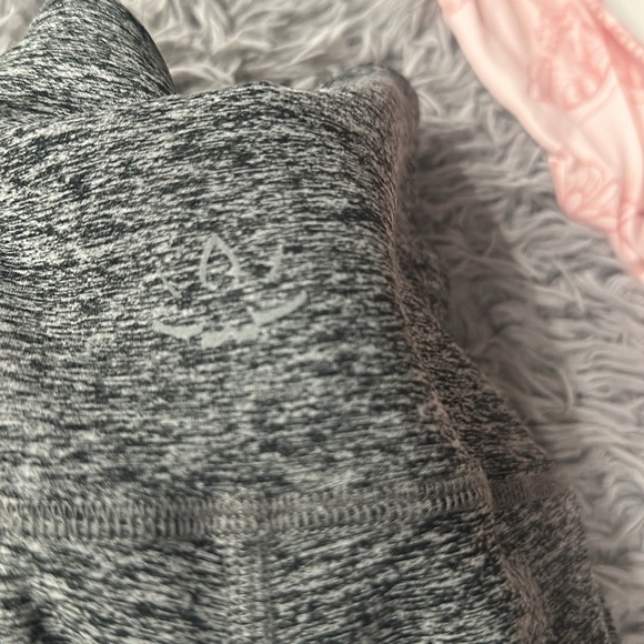 Beyond yoga gray high rise leggings size xsmall new gym workout - Picture 8 of 8